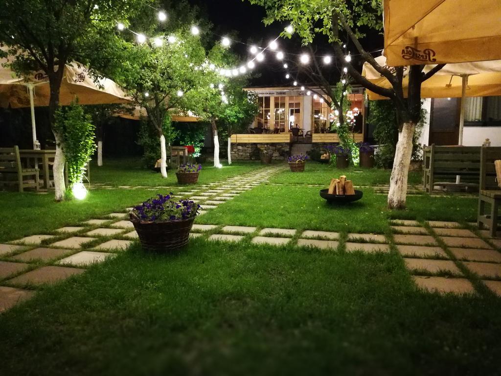 Pensiune Restaurant La Cassa Vişeu de Sus Eksteriør billede